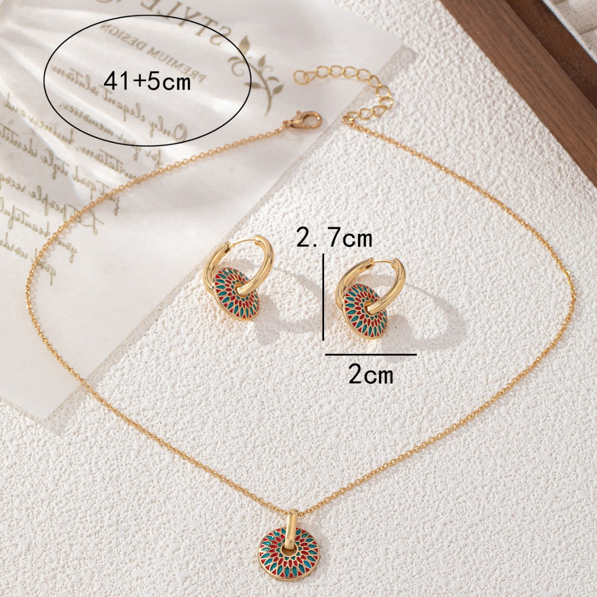 Fashionable Round Set